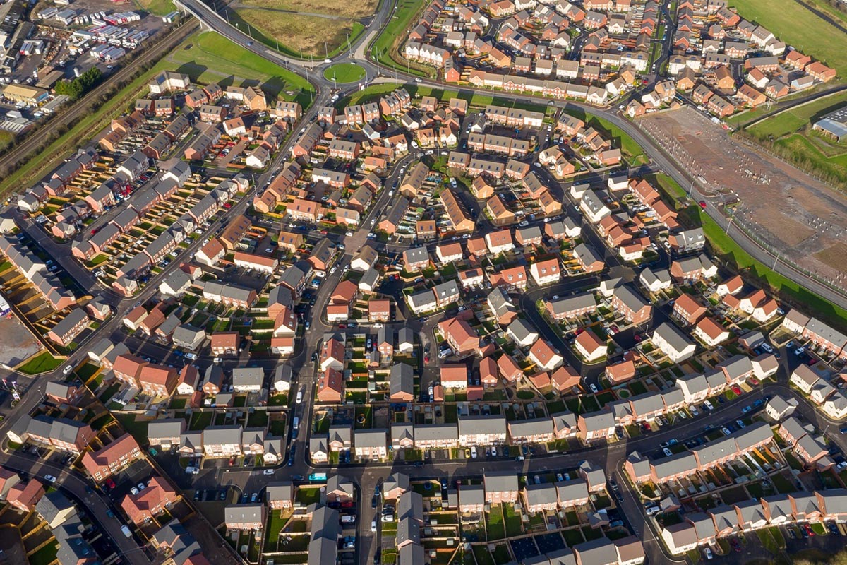 Różnice między planem miejscowym a decyzją o warunkach zabudowy