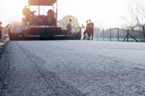 Ile kosztuje utwardzenie drogi i od czego zależy cena