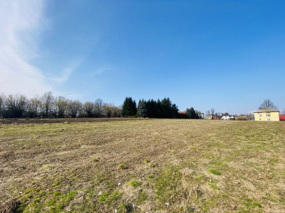  Położenie na wzniesieniu  Media w sąsiedztwie  - Głębowice  -
Małopolskie Zdjęcie nr 2