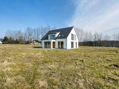  Położenie na wzniesieniu  Media w sąsiedztwie  - Głębowice  -
Małopolskie Zdjęcie nr 5