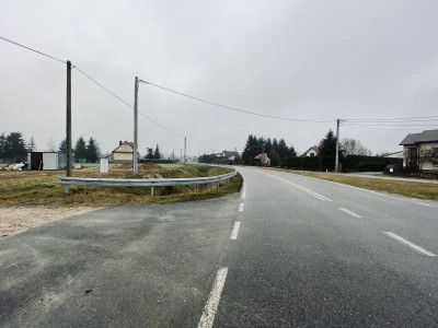 WZ  Media  Prostokąt  Płaska  Droga utwardzona - Ignacówka  -
Świętokrzyskie Zdjęcie nr 5