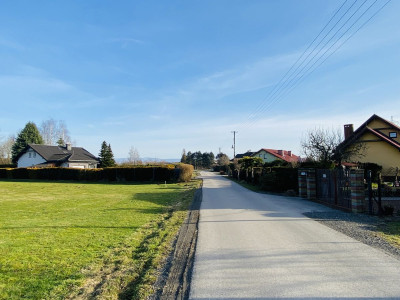 Widok na Beskidy  1km do DK 81  6km Skoczów  12 - Ochaby Wielkie  -
Śląskie Zdjęcie nr 13