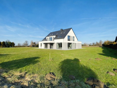 Widok na Beskidy  1km do DK 81  6km Skoczów  12 - Ochaby Wielkie  -
Śląskie Zdjęcie nr 9