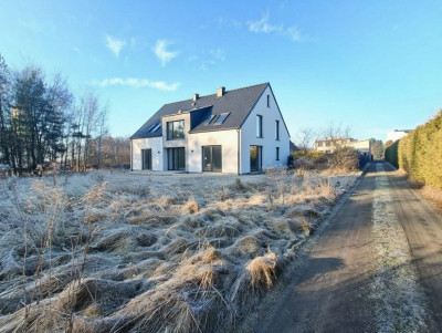 Idealny kształt i powierzchnia  100 metrów od las - Orzesze  - Śląskie