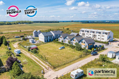 Uzbrojona  Ogrodzona  Pod szeregdomki letni - Władysławowo  - Pomorskie