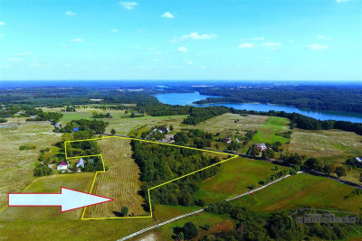 Grunty w pobliżu Jeziora Komorze - Kuszewo  -
Zachodniopomorskie Zdjęcie nr 5