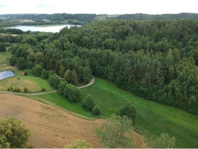 Teren nad jeziorem Brodnica Górna Kaszuby - Brodnica Górna  - pomorskie