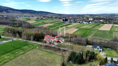 DZIAŁKA Z POTENCJAŁEM BUDOWLANYM U PODNÓŻA GÓRY LIWOCZ BRZYSKA 11AR - Brzyska  -
podkarpackie Zdjęcie nr 3