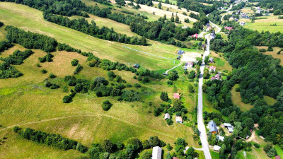 DZIAŁKA INWESTYCYJNA PRZY WYCIĄGU NARCIARSKIM MAŁASTÓW GM SĘKOWA 60AR - Małastów  - małopolskie