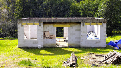 DZIAŁKA BUDOWLANA Z GOTOWYM PROJEKTEM I ROZPOCZĘTĄ BUDOWĄ DOMU 12AR - Wiśniowa   -
podkarpackie Zdjęcie nr 8