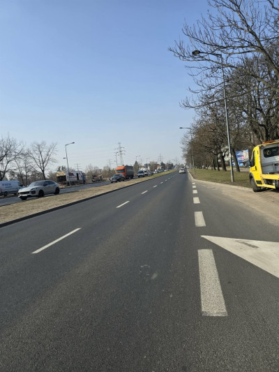 BRONISZE bezpośrednio przy poznańskiej trasie - Bronisze  - mazowieckie