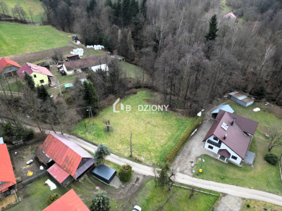 Działka budowlana 18 arów Biała Niżna -  zjazd z asfaltu media na działce - Biała Niżna  -
małopolskie Zdjęcie nr 4