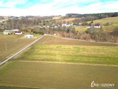 Idealna pod Twój dom  prostokątna płaska działka w Stróżach gm Grybów - Stróże  -
małopolskie Zdjęcie nr 6