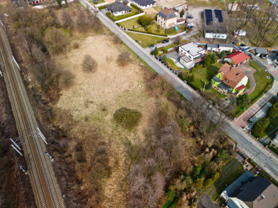 2585 m2 z potencjałem  dom bliźniak lub usługi - Zdzieszowice  -
Opolskie Zdjęcie nr 9