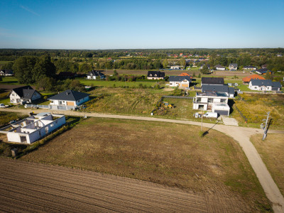 Może i nie ma małpki z maskotką ale działka fajna - Rąbień  -
Łódzkie Zdjęcie nr 10