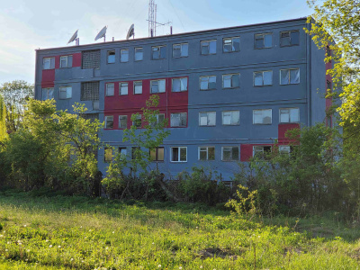 Grunt zabudowany blokiem po hotelu robotniczym na usługi medyczne, mieszkania. - lubelskie